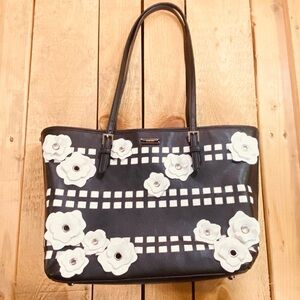 EUC Nine West Faux Leather Floral Laser Cut Tote Bag